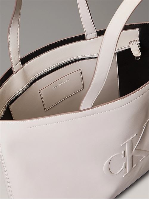 SCULPTED SLIM TOTE34 CALVIN KLEIN JEANS | LV04K3070G/WGY